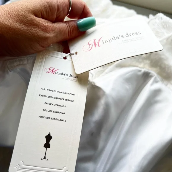 NWT Mingdas Wedding dress White flowers size 4-6 NEW! GORGEOUS!! - Picture 9 of 12